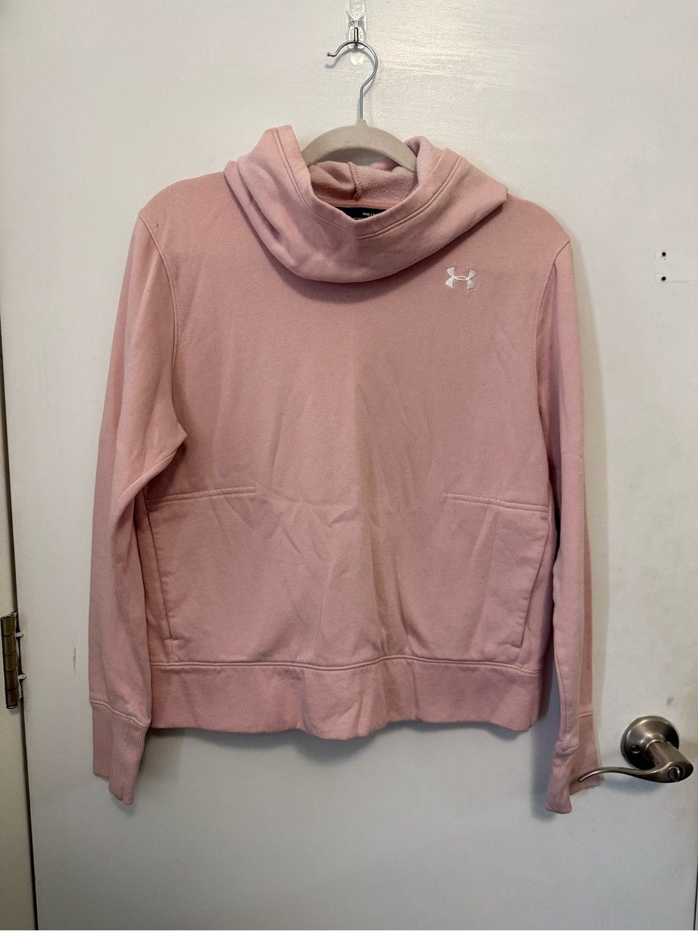 Under Armour Light Pink Cowl-Neck Pullover Hoodie, size Medium